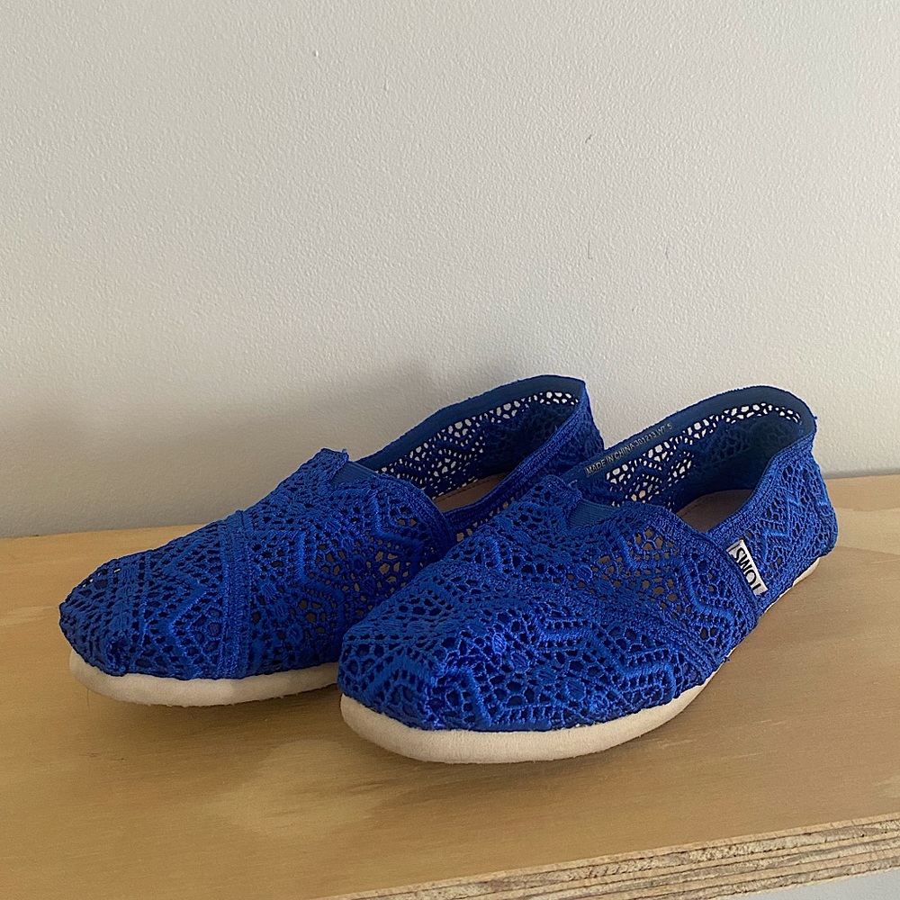 TOMS Royal Blue Crochet Alpargatas